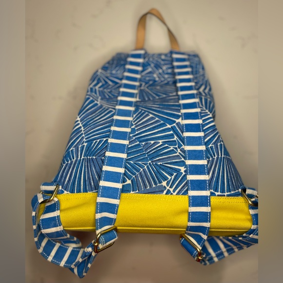 Vineyard Vines Drawstring Backpack - Picture 4 of 11